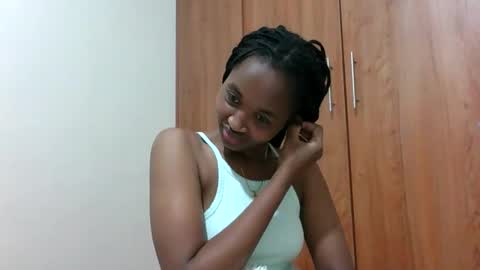 kaylar online show from June 7, 2:48 am