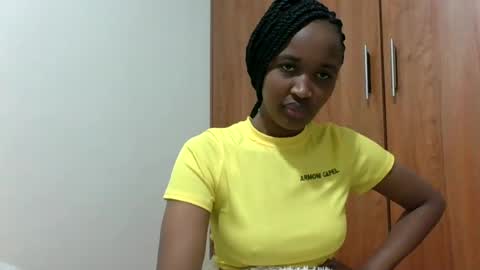 kaylar online show from July 10, 10:07 am