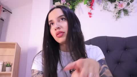 kaylee_lee online show from July 16, 4:07 am