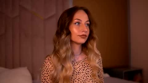 Snapshot of kayleeflynn chatting on October 21, 7:03 pm Kayleeflynn online show from October 21, 7:03 pm