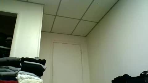 kaylee kakes online show from February 17, 6:58 pm