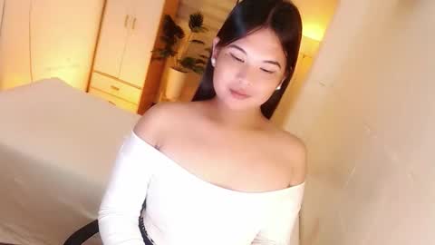 Snapshot of kayleepinay chatting on October 29, 8:38 am Y O U R F U T U R E K A Y L E E online show from October 29, 8:38 am