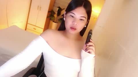 Snapshot of kayleepinay chatting on November 2, 4:59 am Y O U R F U T U R E K A Y L E E online show from November 2, 4:59 am