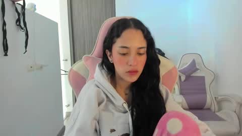 Snapshot of kaylie_xxx chatting on November 10, 12:15 pm kaylie online show from November 10, 12:15 pm