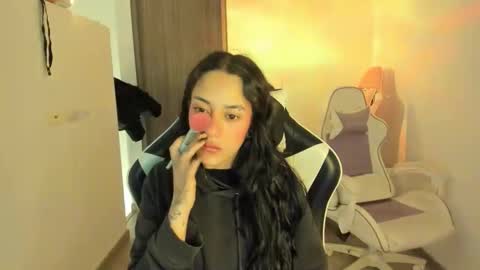 Snapshot of kaylie_xxx chatting on November 29, 11:02 am kaylie online show from November 29, 11:02 am