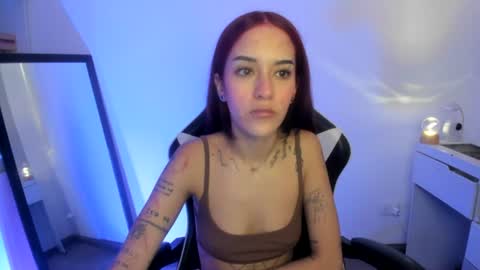 kaylie online show from June 27, 1:10 am