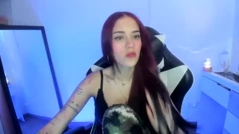 kaylie online show from July 3, 3:07 pm