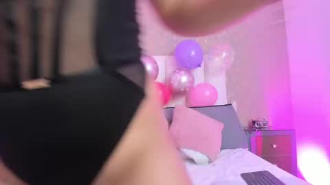 kayliebrooks online show from April 23, 6:43 pm