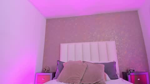 kayliebrooks online show from May 2, 2:11 pm