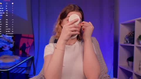 Snapshot of kaylisse chatting on October 23, 10:36 am Hi Im Arina 3 online show from October 23, 10:36 am