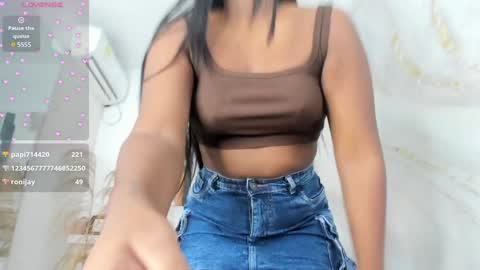 Snapshot of kayna_gomez chatting on January 19, 7:37 pm Kayna online show from January 19, 7:37 pm