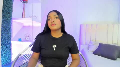 Snapshot of kayna_gomez chatting on January 20, 7:35 pm Kayna online show from January 20, 7:35 pm