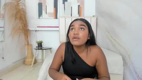 Snapshot of kayna_gomez chatting on February 9, 7:52 pm Kayna online show from February 9, 7:52 pm