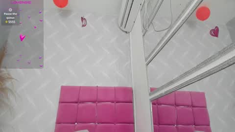 Snapshot of kayna_gomez chatting on February 23, 7:28 pm Kayna online show from February 23, 7:28 pm