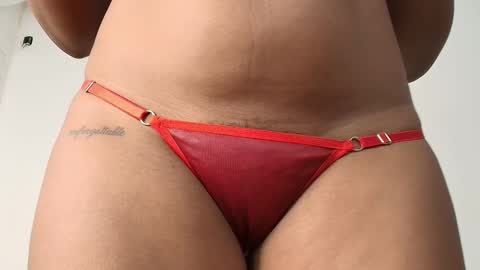 Snapshot of kayna_gomez chatting on September 8, 8:19 pm Kayna online show from September 8, 8:19 pm