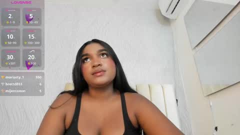 Snapshot of kayna_gomez chatting on September 21, 7:37 pm Kayna online show from September 21, 7:37 pm