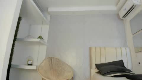 Snapshot of kayna_gomez chatting on May 10, 5:29 pm Kayna online show from May 10, 5:29 pm