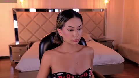 Kay online show from June 18, 3:51 am