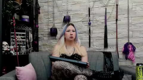 Snapshot of kaziaswart chatting on December 15, 12:48 am Miss Kazia online show from December 15, 12:48 am