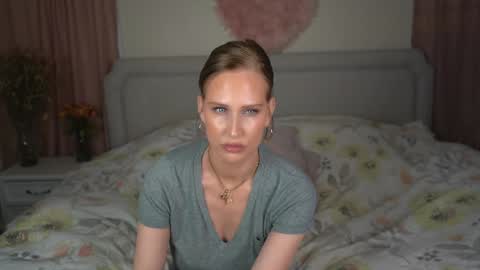 EliandKylie online show from November 9, 3:49 am