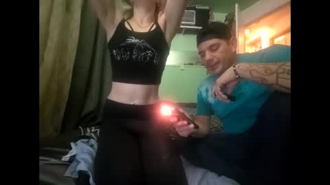 kbear10185 online show from December 5, 1:31 pm