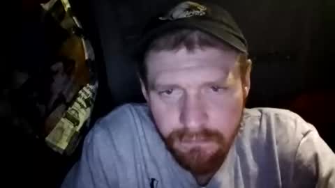 Snapshot of kdogluke chatting on November 18, 10:52 am kdogluke online show from November 18, 10:52 am