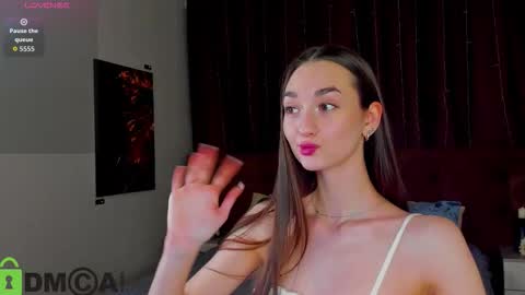 Snapshot of ke1ly_powell chatting on December 4, 2:10 am Kelly GMT 2 Su We Th Fr Sa 0300AM-09-00AM online show from December 4, 2:10 am