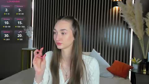 Snapshot of ke1ly_powell chatting on February 17, 4:31 am Kelly GMT 2 Su We Th Fr Sa 0300AM-09-00AM online show from February 17, 4:31 am