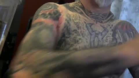 keeeeeeeeeeeeef online show from October 25, 2:56 pm