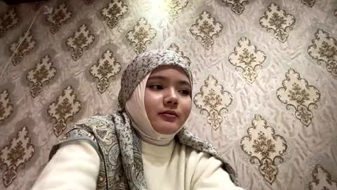 Snapshot of keeleylandrie chatting on January 14, 12:00 pm Kate online show from January 14, 12:00 pm