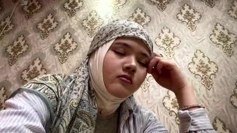 Snapshot of keeleylandrie chatting on January 15, 11:48 am Kate online show from January 15, 11:48 am