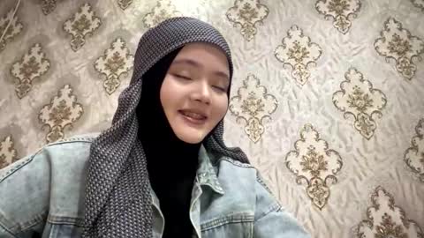 Snapshot of keeleylandrie chatting on January 16, 12:20 pm Kate online show from January 16, 12:20 pm