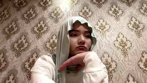 Snapshot of keeleylandrie chatting on February 11, 10:42 am Kate online show from February 11, 10:42 am