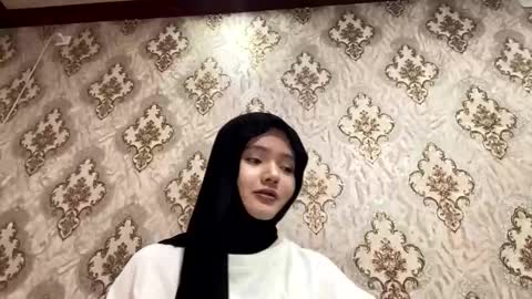 Snapshot of keeleylandrie chatting on February 12, 10:54 am Kate online show from February 12, 10:54 am