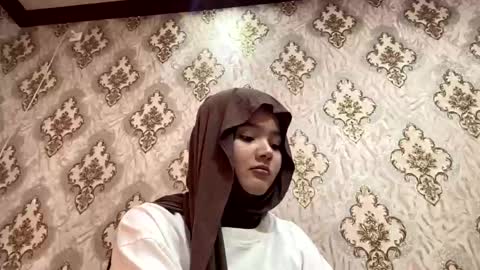 Snapshot of keeleylandrie chatting on February 14, 11:07 am Kate online show from February 14, 11:07 am