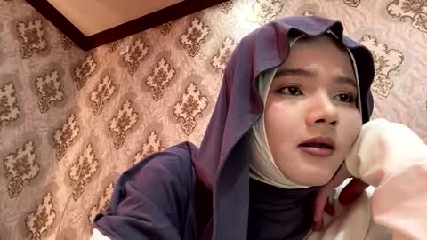 Snapshot of keeleylandrie chatting on February 20, 5:37 am Kate online show from February 20, 5:37 am