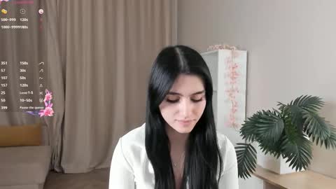 keeshastidstone online show from December 1, 1:05 pm