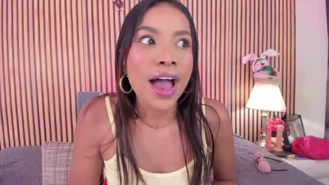 keeyla stone online show from December 18, 9:43 pm