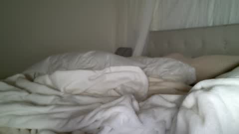 kehlanilove online show from December 14, 5:40 am