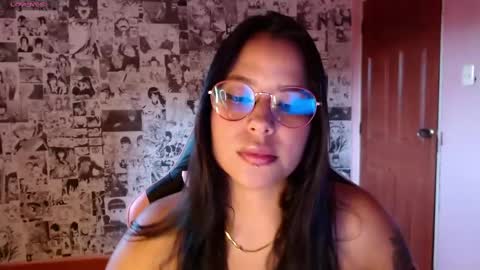 Kimk online show from January 11, 9:25 pm