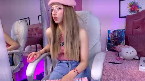Snapshot of keiko_amane chatting on July 30, 5:17 am online show from July 30, 5:17 am