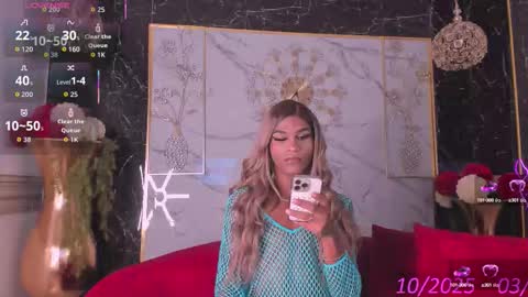 Snapshot of keila_mendoza chatting on October 3, 10:40 pm Keila online show from October 3, 10:40 pm