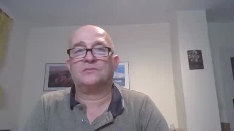 Snapshot of keilie1 chatting on December 3, 1:24 am keilie1 online show from December 3, 1:24 am