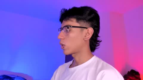 Alejandro Gonzalez online show from November 18, 11:37 pm