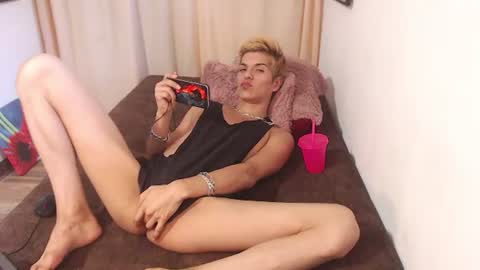 Snapshot of keinmodel chatting on July 21, 3:47 pm keinmodel online show from July 21, 3:47 pm