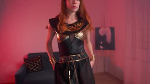 Snapshot of keira_knight chatting on April 17, 10:57 pm keira_knight online show from April 17, 10:57 pm