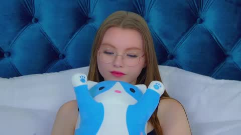 Snapshot of keiraace chatting on March 12, 9:13 pm Keira online show from March 12, 9:13 pm
