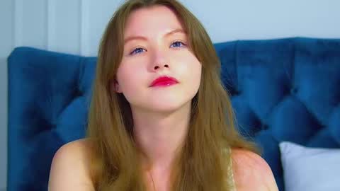 Snapshot of keiraace chatting on September 17, 8:21 pm Keira online show from September 17, 8:21 pm