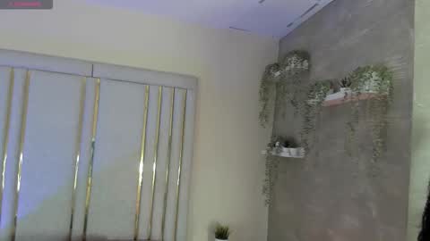 keirahartz online show from February 27, 11:32 am