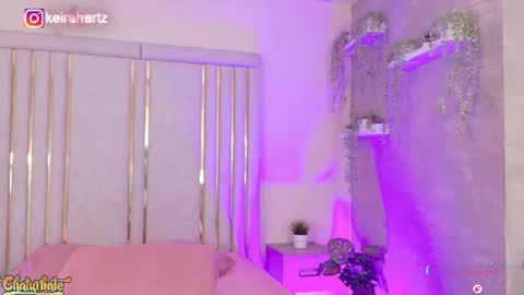 keirahartz online show from June 28, 12:33 pm